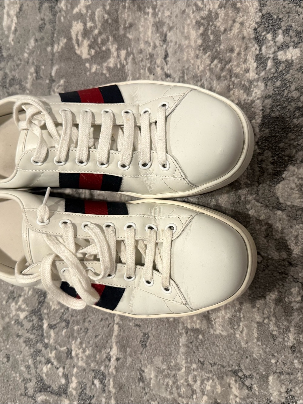 Gucci White Leather Men's Low-Top Sneakers with Red & Navy Stripe - Picture 2 of 3